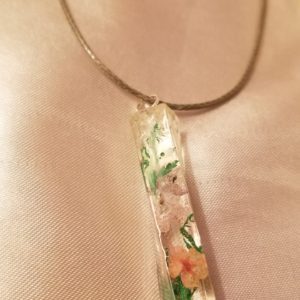 Square Twist Crystal Clear Pink/Peach Flowers Green Cord Necklace