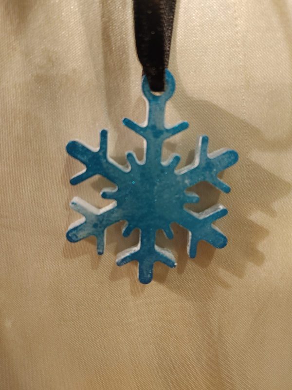 Snowflake Blue/Green Colour Shift Hanging Ornament Style 1