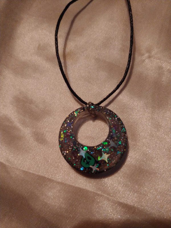 Chunky Round/Round Black Green/Black Alien Head Blue/Silver Stars Glitter Blue/Green/Pink Holographic Flakes Black Cord Necklace