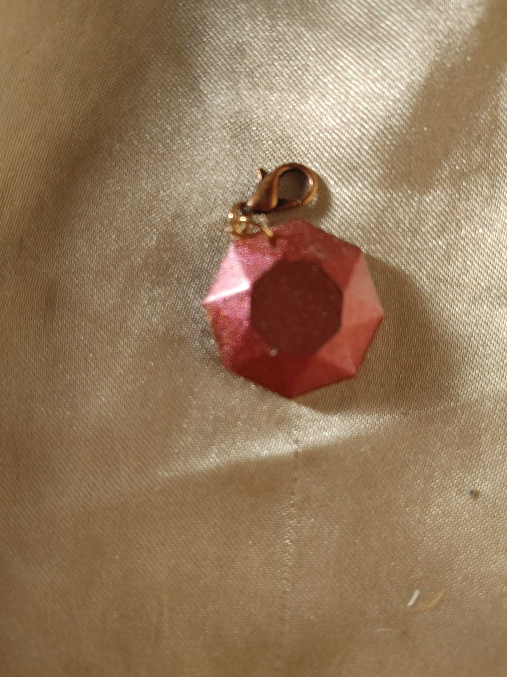 Octagon Jewel Red Colour Shift Charm/Pendant/Keychain Fob/Zipper Pull