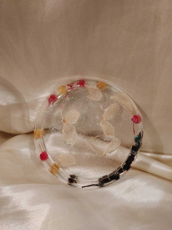 Clear Nature Theme Baby Dragon Egg Stand Style 1
