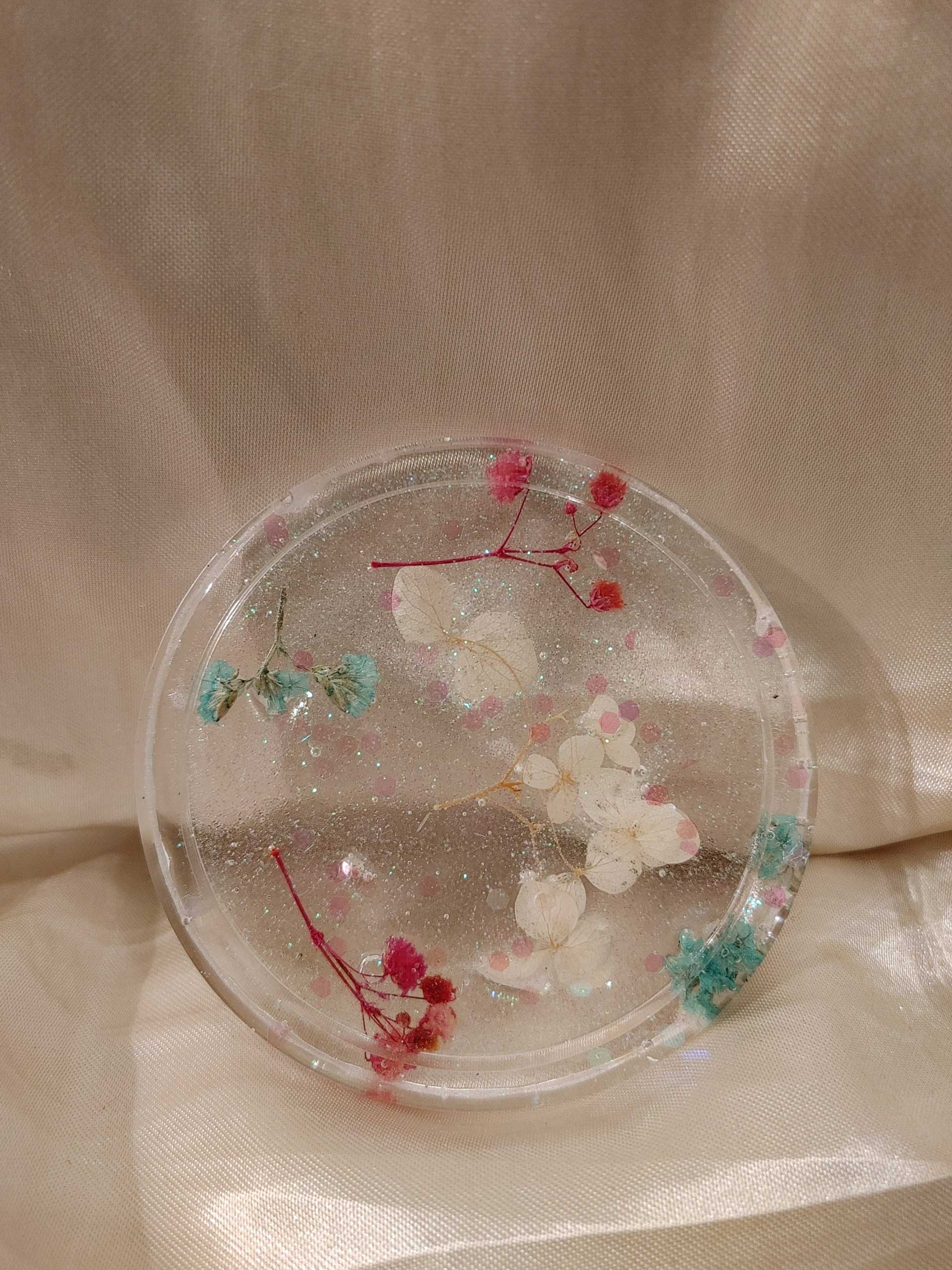 Clear Nature Theme Baby Dragon Egg Stand Style 2