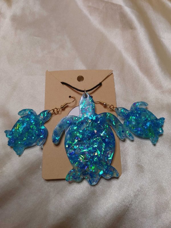 Sea Turtles Blue Holographic Flakes Necklace/Earrings Set