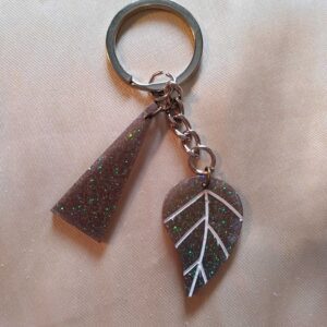 Leaf/Triangle Black White Glitter Keychain